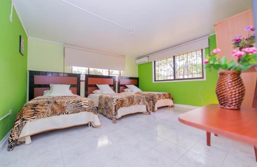 La Loma House | Cabaña con piscina, ideal para parejas y familias!