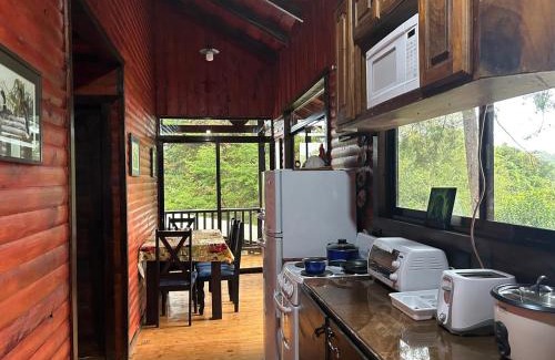 Canton Dota House | Cabaña de Montaña