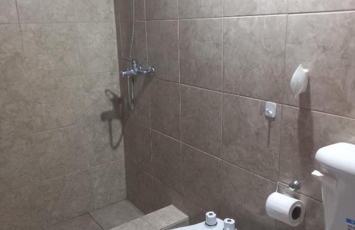 Dina Huapi Ski Chalet | Cabaña del Lago 2