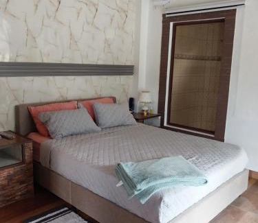 La Laguna Villa | Cabaña Marys - privacidad y tranquilidad en las montañas de panamá