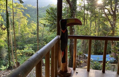 Tres Rios Cabin | Cabaña Rica ~Private Waterfalls & Natural Pools