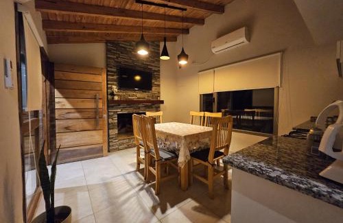 Rama Caida House | Cabañas Golden