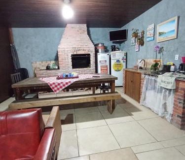 Praia da Armacao do Itapocoroi House | Cabana 1 a 10 minutos do Parque Beto Carrero (trazer cobertor r toalhas)