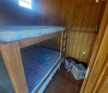 Praia da Armacao do Itapocoroi House | Cabana 3 com Ar condicionado e area de cozinha e banheiro compartilhado a 10 minutos do Parque Beto Carrero