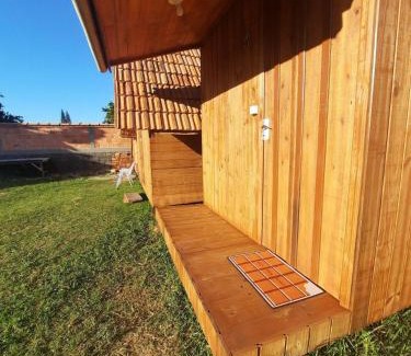 Praia da Armacao do Itapocoroi House | Cabana 3 com Ar condicionado e area de cozinha e banheiro compartilhado a 10 minutos do Parque Beto Carrero