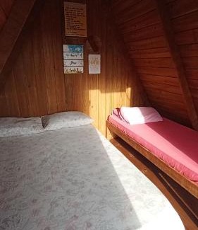 Praia da Armacao do Itapocoroi House | Cabana 7 com Ar condicionado e area de cozinha e banheiro compartilhado a 10 minutos do Parque Beto Carrero