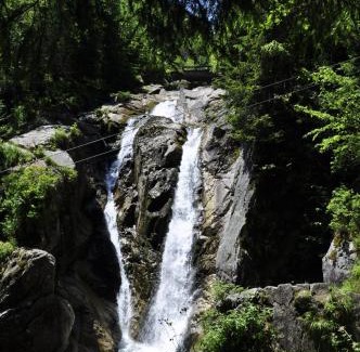 Malaiesti Cabin | Cabana Cascada Cârnic
