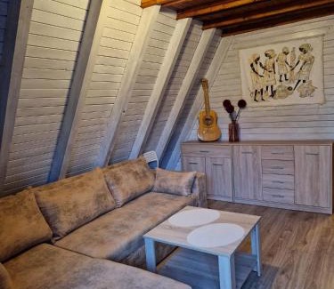 Insko Ski Chalet | Cabana Ińsko-domek 20 metrów od plaży