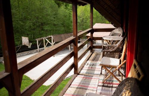 Poieni House | Cabana Iubu