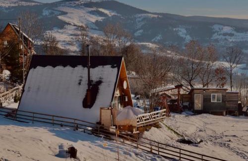 Horea Cabin | Cabana Lupul din Apuseni