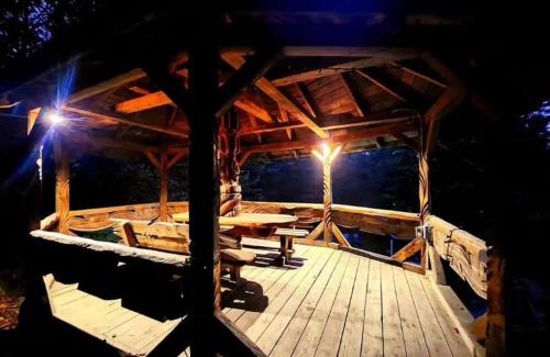 Vama Cabin | Cabana Oops Foisorul ascuns