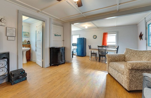 Concan Cottage | 'cabana Sol' Cabin: 4 Mi to Garner State Park