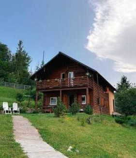 Partestii de Jos Ski Chalet | Cabana Trei Brazi Cacica