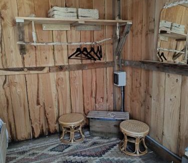 Saint-Yrieix-sous-Aixe Ski Chalet | cabane ô domaine södjé