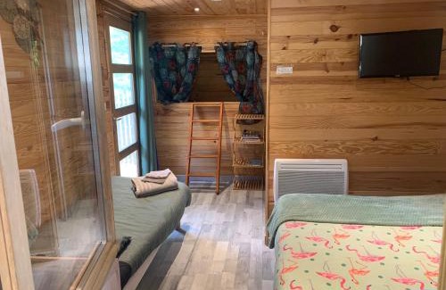 Huriel Other | cabane bambou