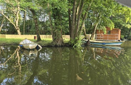 Nort-sur-Erdre Boat Rental | cabane bateau