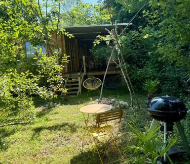 Azereix Cabin | Cabane Coco bohème