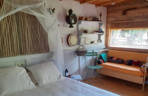 Couze-et-Saint-Front Cabin | Cabane Cosy en Lisière de Bois Pour un Séjour Ressourçant