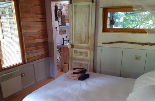 Couze-et-Saint-Front Cabin | Cabane Cosy en Lisière de Bois Pour un Séjour Ressourçant