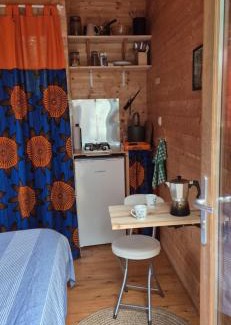 Lesquielles-Saint-Germain Other | Cabane en thierache
