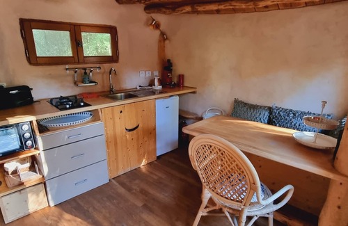Labastide-de-Virac Cottage | Cabane "La Fée des Bois"