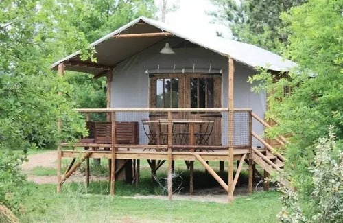 Le Temple-sur-Lot Cabin | Cabane Lodge (ungewöhnlich 2017) 5 Personen