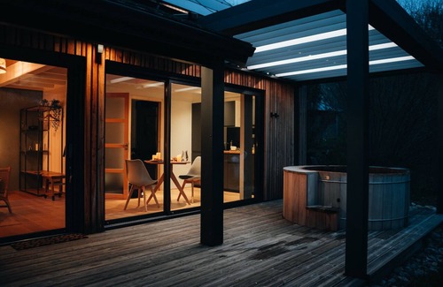Champs-sur-Tarentaine-Marchal Ski Chalet | Cabane-SPA Écrin d'Auvergne offers top-of-the-range Lodges with PRIVATIVE SPA