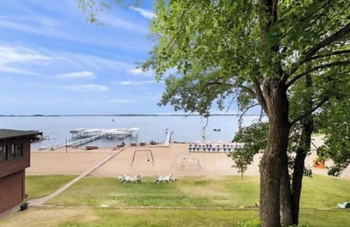 Pine River Apartment | Cabin 1 at Heaths Resort