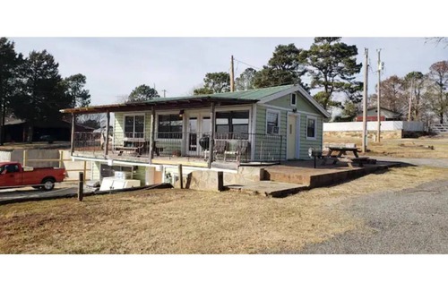 Longtown Cabin | Cabin #1 at Snug Harbor Cabins Lake Eufaula, OK