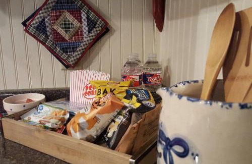 Summit Villa | Cabin 2 - Modern Cabin Rentals in Southwest Mississippi at Firefly Lane