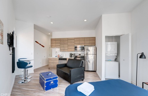 River West Apartment | Cabin 301 by 747 Lofts
