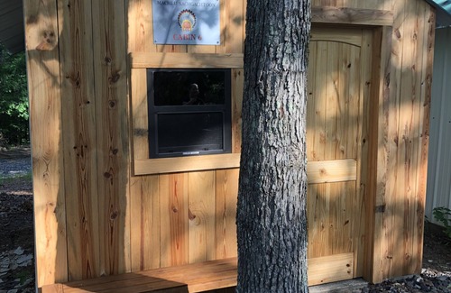 Hatfield RV Rental | Cabin 6 - Rustic Mountain Cabin Rental - Up to 3 persons