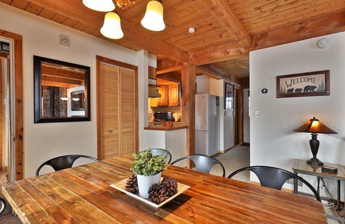 Killington Cabin | Cabin at Killington: Large Home w/amenities, views and location close to ski resort. Hot Tub.