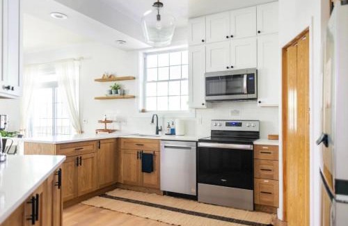 Catskill House | Cabin at Paradise Lake