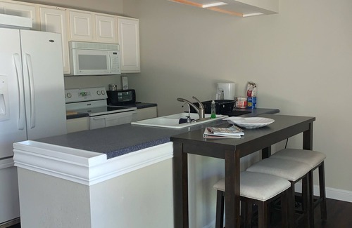 Steinhatchee House | Cabin can sleep 7: 5 Adults and 2 Kids
