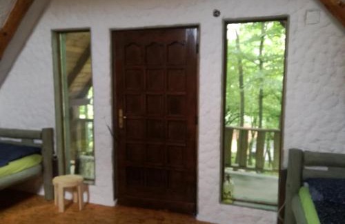 Novi Grad Sarajevo House | Cabin Hill Station Queen