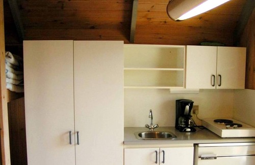 Pandrup House | Cabin in Camping Resort-shared Bathroom
