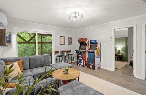 Lake Harmony Estates Ski Chalet | Cabin in the Skye - 5 BDs Lake Harmony