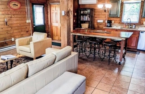 Benton Cabin | Cabin in the Woods - Near Ricketts Glen - With Many Modern Amenities