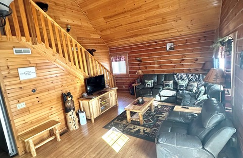 Warrens Cabin | Cabin- no cleaning fees: Cranberry Fest, waterparks, trail riding for utv/atv