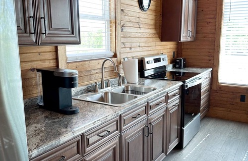 Dry Ridge Cabin | Cabin on Dairy Farm - Near Ark - Feed Grain to Calves and Goats