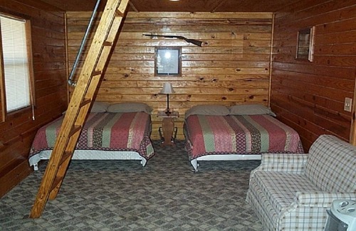 Mount Ida Cabin | Cabin on the Ouachita River, 8 miles North of Mount Ida Arkansas
