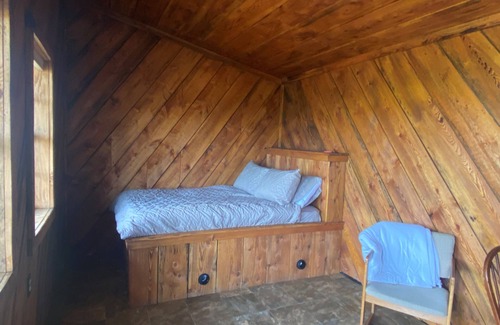 Pittsfield Cabin | Cabin with Beautiful Hilltop Views