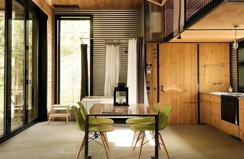 Eastman Cabin | Cabin Zoobox 80 Summa
