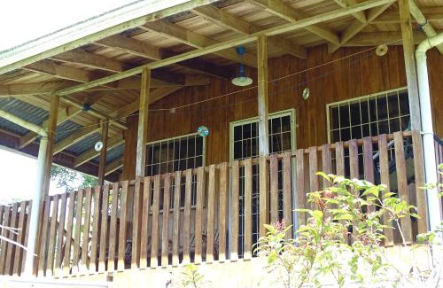 Cahuita Cabin | Cabinas Los Tucanes