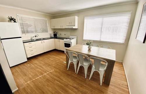 Caboolture South House | Caboolture, Central Location, Sleeps 8