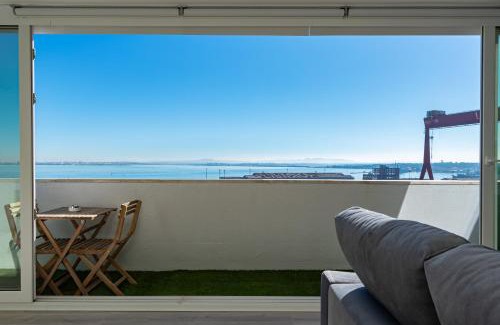 Cacilhas Apartment | Cacilhas Riverview!