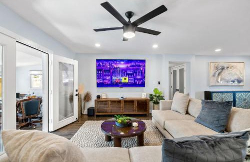 Village Grove House | Cactus Oasis 5-br House Casitaheated Spa & Pool