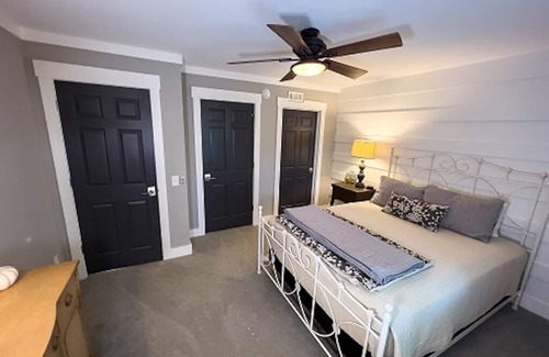 Laurel Fork Ski Chalet | Caddie's Creekside Lodge