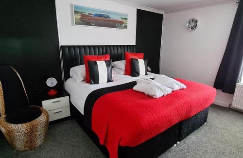 Rothesay House | Cadillac Kustomz Guest House
